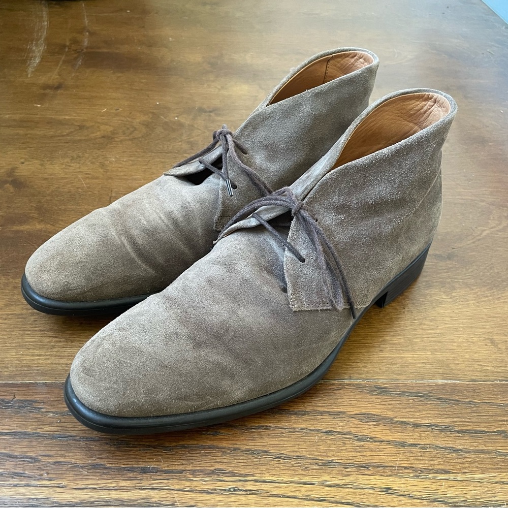 Ecco Chukkas in brown/grey suede